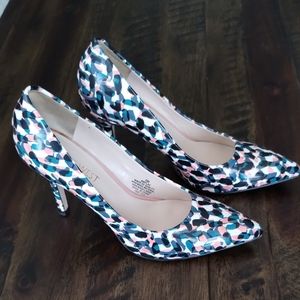 Nine West Size 5M Multi color Blue, Black Pink and Ivory